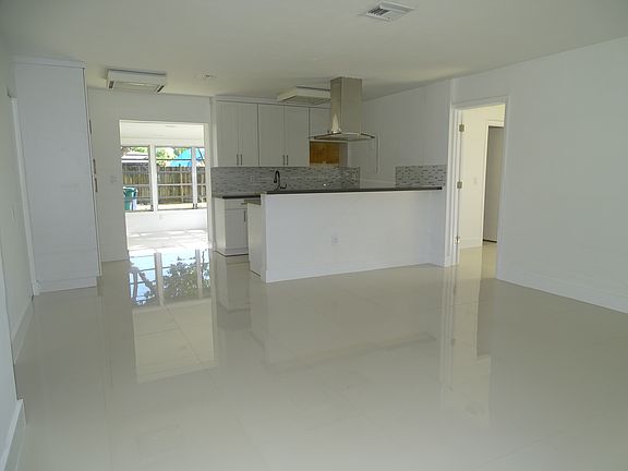 4th image of 9920 Haitian Dr