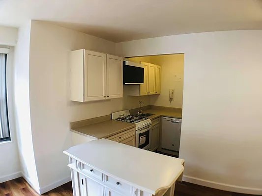 Rented by ListingMule LLC | media 25