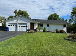 39 Elm Hill Way, Camillus, NY 13031