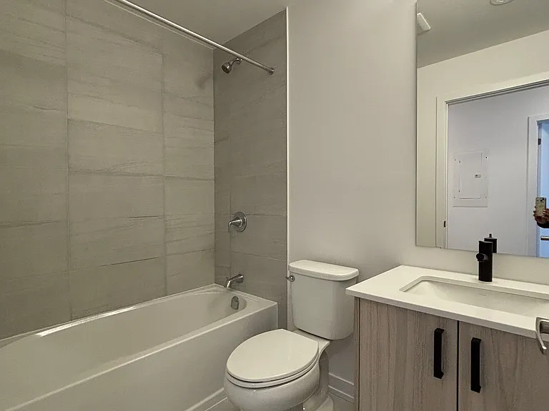 25 Palace St #P18 — Photo 8