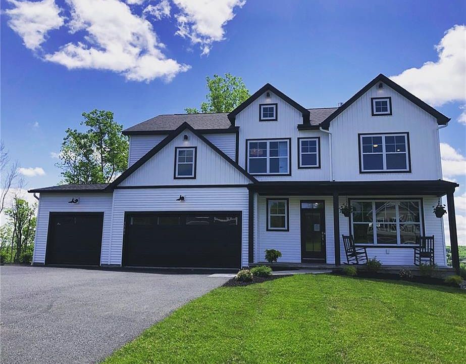 1st image of 2611 Moonlight Cir