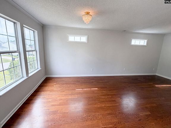 3rd image of 272 Cape Jasmine Way