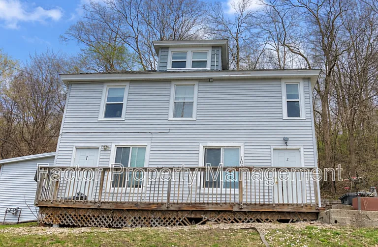 103 Locust St #1 — Photo 2