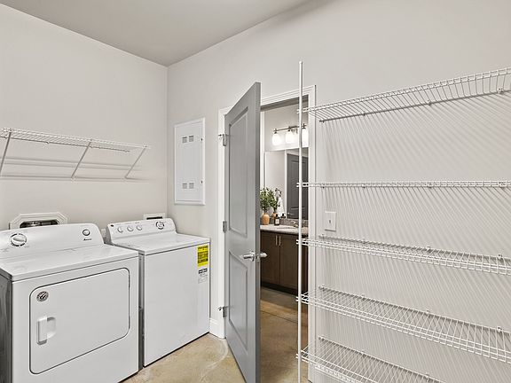 5th image of 5090 Tradeway Dr #1313-313