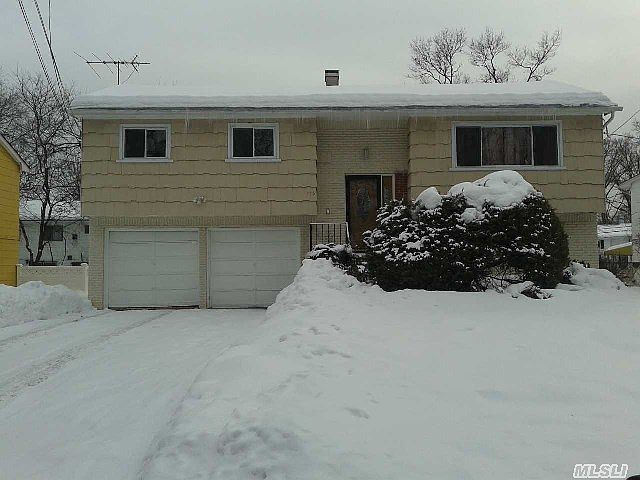 1st image of 775 Iris Pl