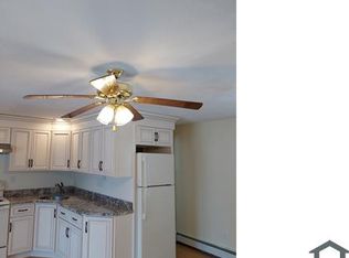 260 South St #B, Plainville, MA 02762