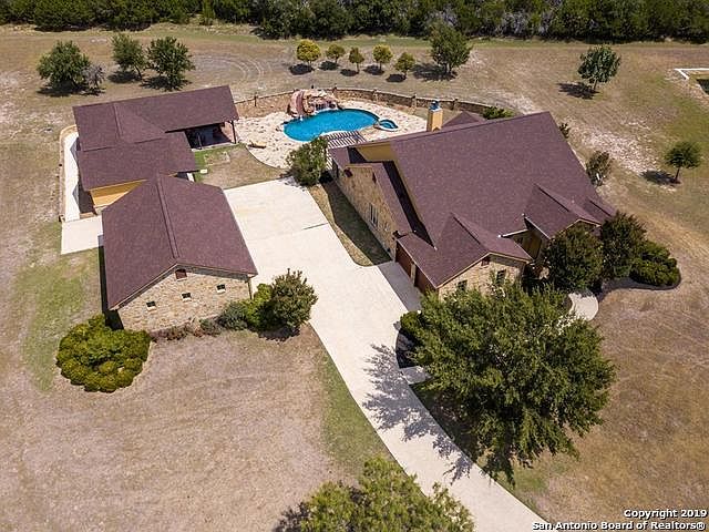 1st image of 250 Bluebird Dr