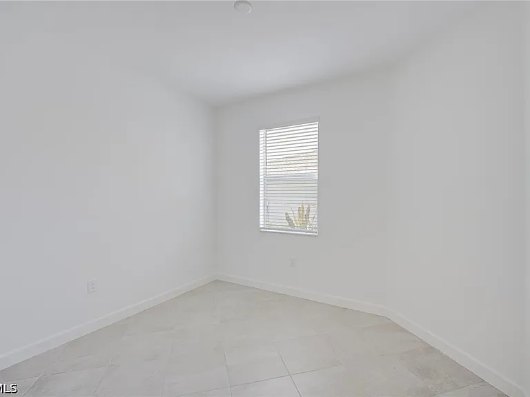 20601 Hazelnut Ct — Photo 23