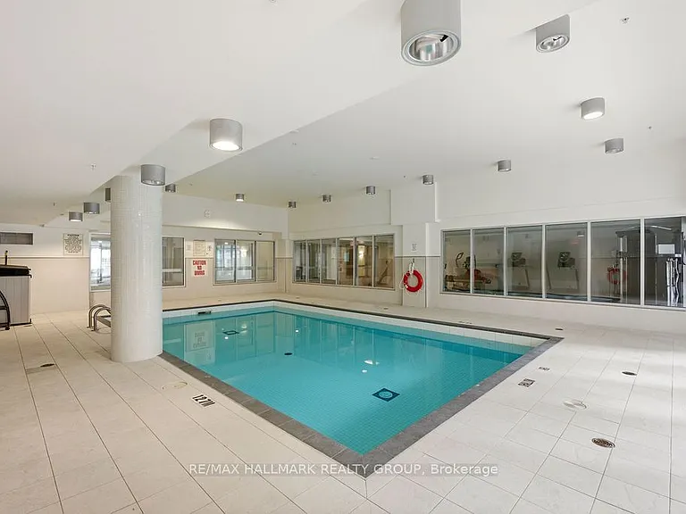 242 Rideau St #1406 — Photo 18