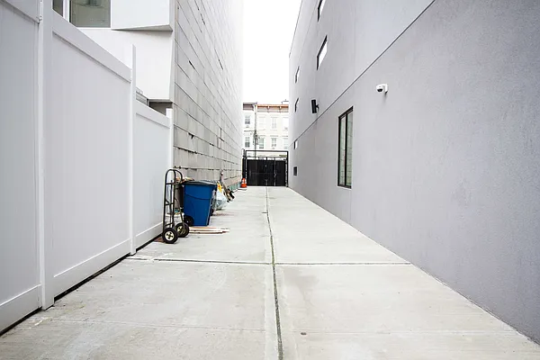 Rented by Nooklyn NYC LLC | media 11