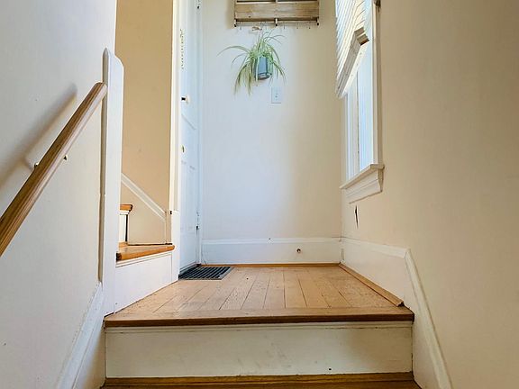 2nd image of 3315 Westside Ave #2