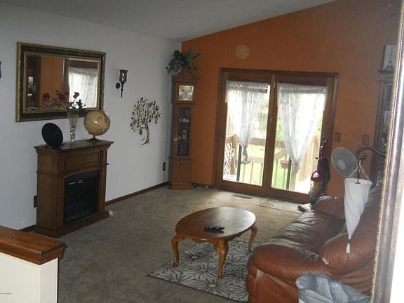 4th image of 3830 Tioga Dr SW