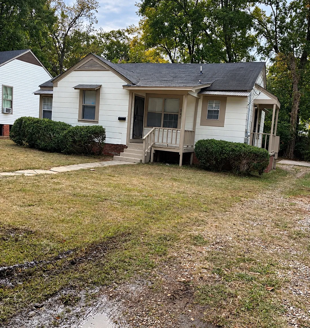 3 bed, 1072 sqft, $1,650 — Photo 2