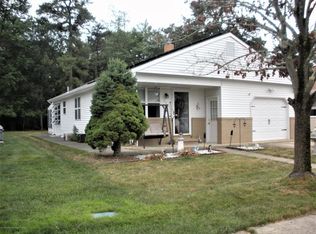 253 Costa Mesa Dr, Toms River, NJ 08757