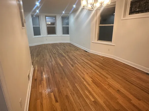 192 Fairview Avenue image 5 of 12