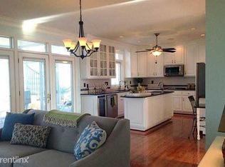 14 Bay Front Pl, Hampton, VA 23664