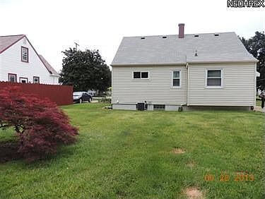 3rd image of 19120 Puritas Ave
