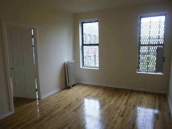 3rd image of 512 W 180th St APT 5B