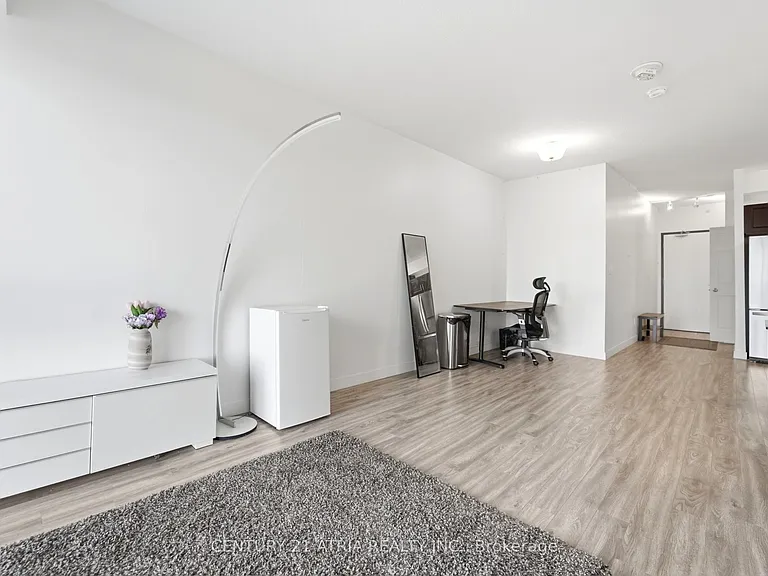 128 King St N #1003 — Photo 8