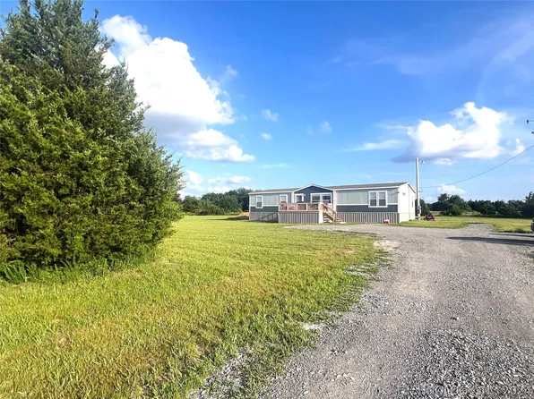700 E Garfield Rd, Kiowa, OK 74553
