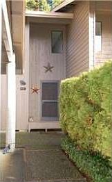1st image of 815 NW Huckle Dr