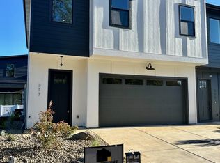 317 Talons Dr, Eagle Point, OR