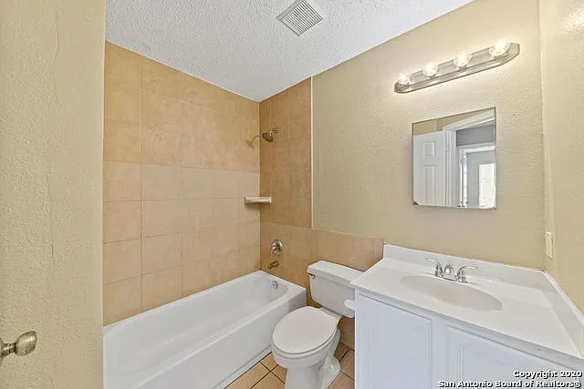 9727 Green Plain Dr — Photo 9