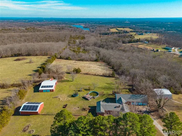 12530 Peter Moore Ln, De Soto, MO 63020