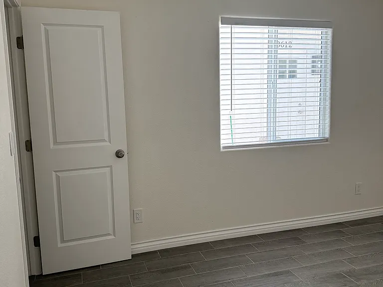 8610 Bennett Ave #2 — Photo 24