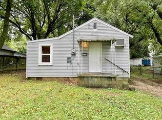 1716 W High St, Springfield, MO 65803