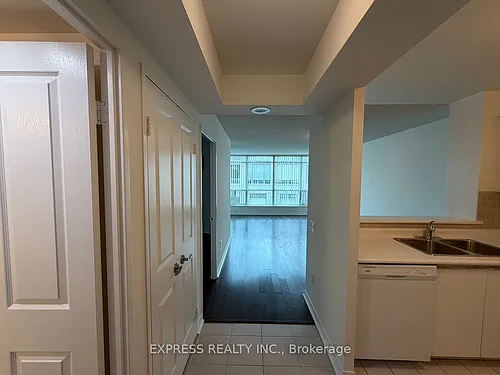 942 Yonge St #1206 Photo 1