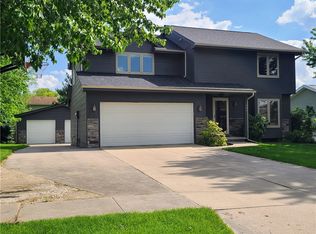 480 Waukee Ave, Waukee, IA 50263