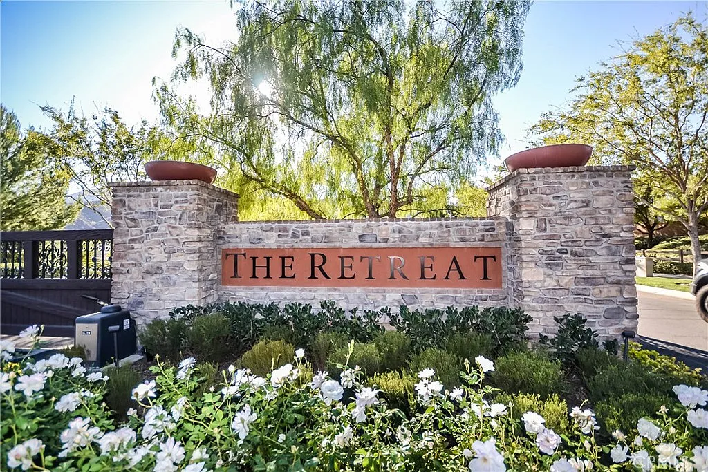 4 bed, 4.5 bath, 4142 sqft, $5,000 — Photo 2