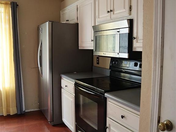 4th image of 7808 NW 84th St