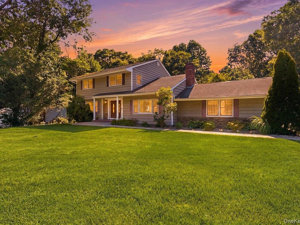1st image of 6 Redwood Drive