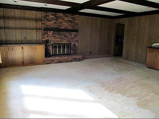 4th image of 3 Old Orchard Ln