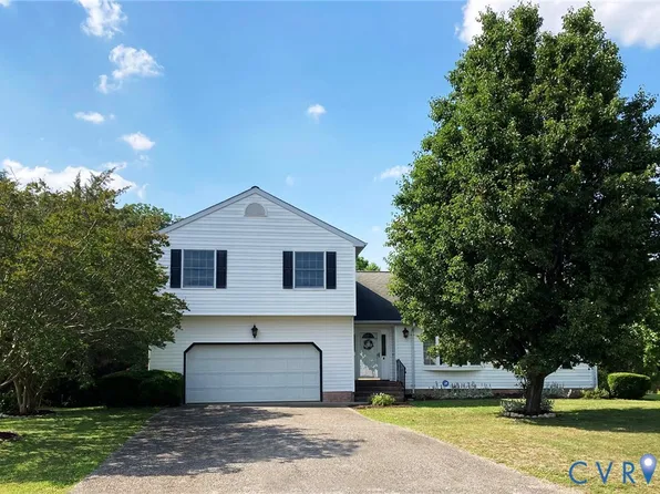 5 Jamesview Cir, Smithfield, VA 23430