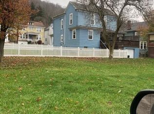 13 1/2 Springhaven Rd, Wheeling, WV 26003