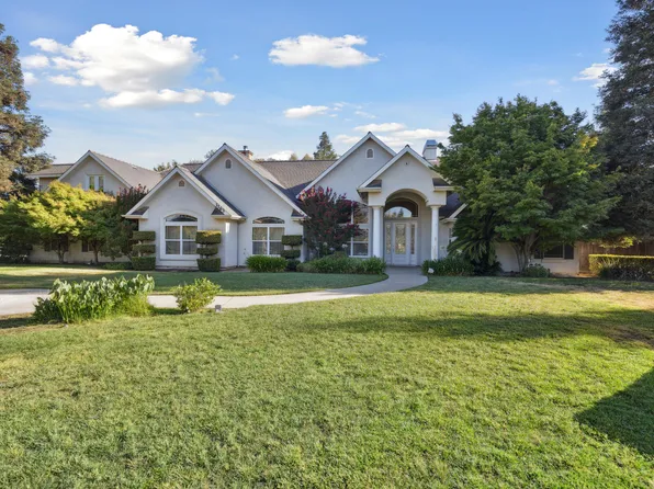 1163 N Belmont Road, Exeter, CA 93221
