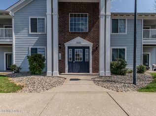 2609 Bradford Commons Dr Unit 104, Louisville, KY