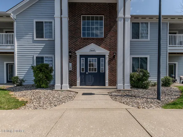 2609 Bradford Commons Dr Unit 104, Louisville, KY 40299