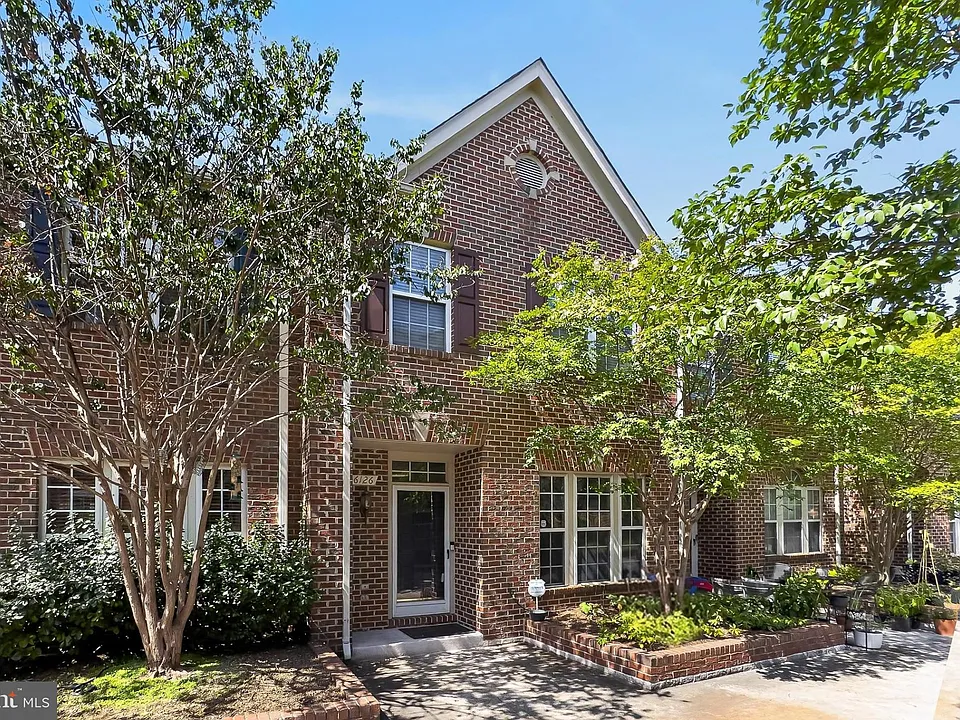 6126 Madison Crest Ct