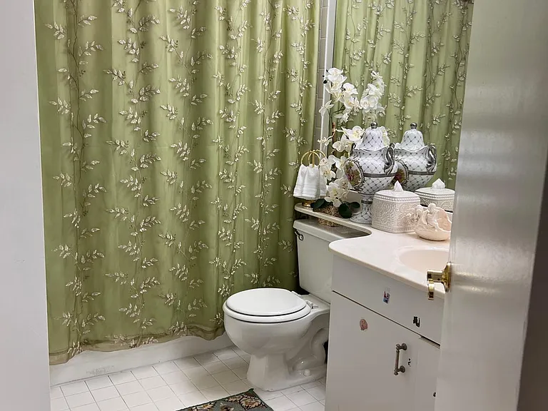 NW 110th Ln — Photo 8