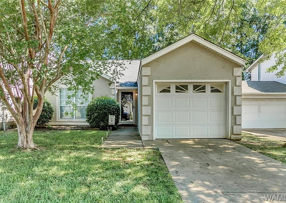 1st image of 5144 Woodland Trce
