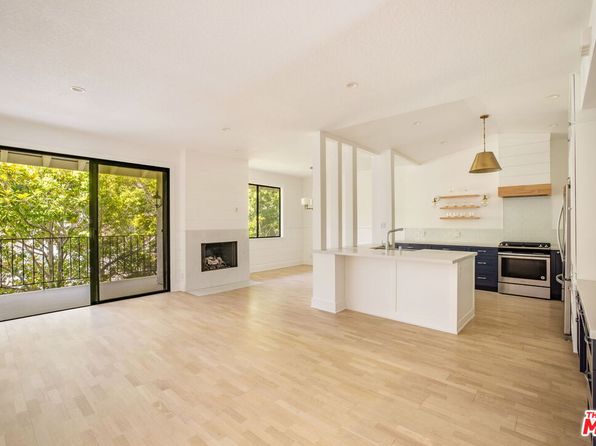 502 San Vicente Blvd UNIT 302