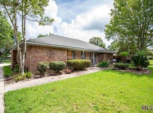 40220 La Rochelle Rd, Prairieville, LA 70769