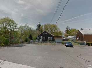 58 Washington Ave, Patchogue, NY 11772