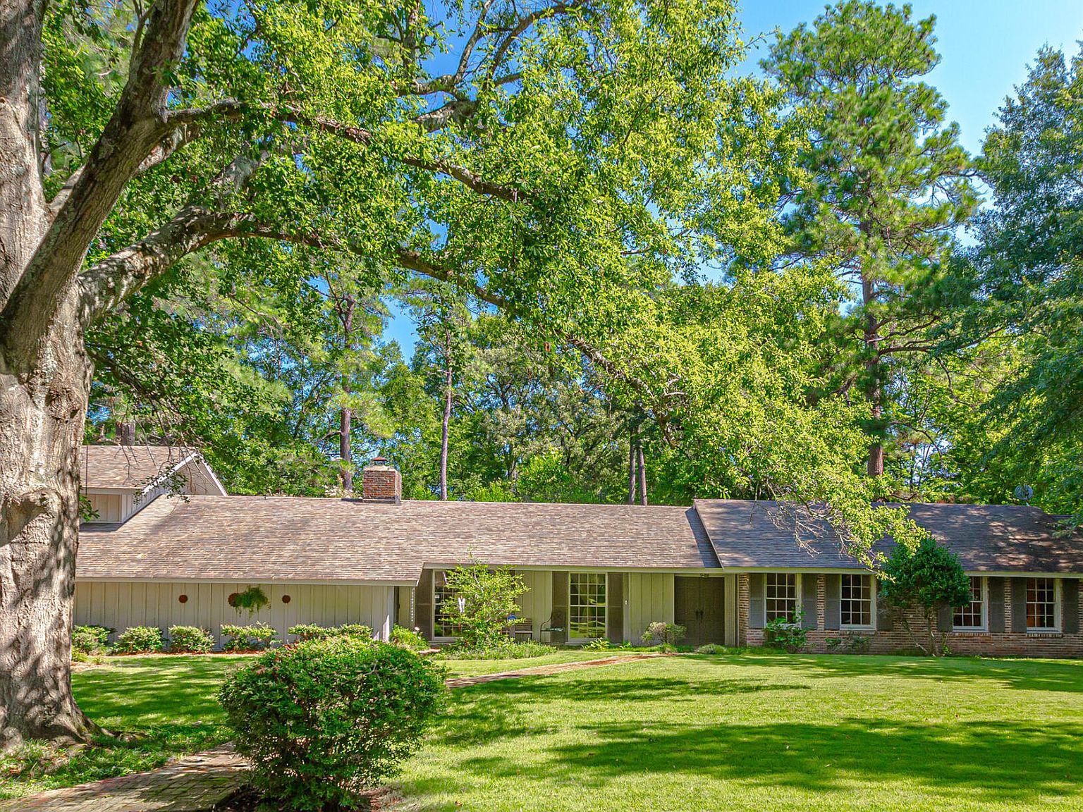 839 Crestview Dr, Yazoo City, MS 39194 MLS 4054119 Zillow