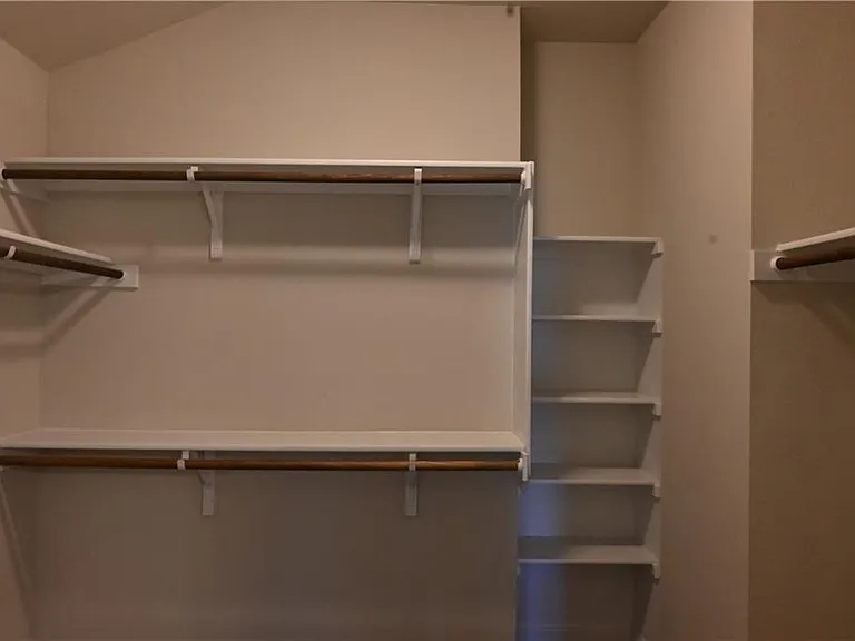 124 Gray Wolf Dr — Photo 30