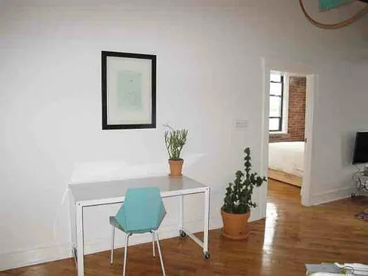 Rented by Dream Space Realty | media 10